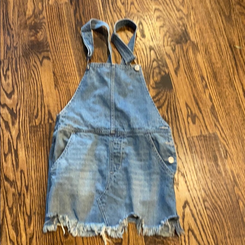 Overall skirt